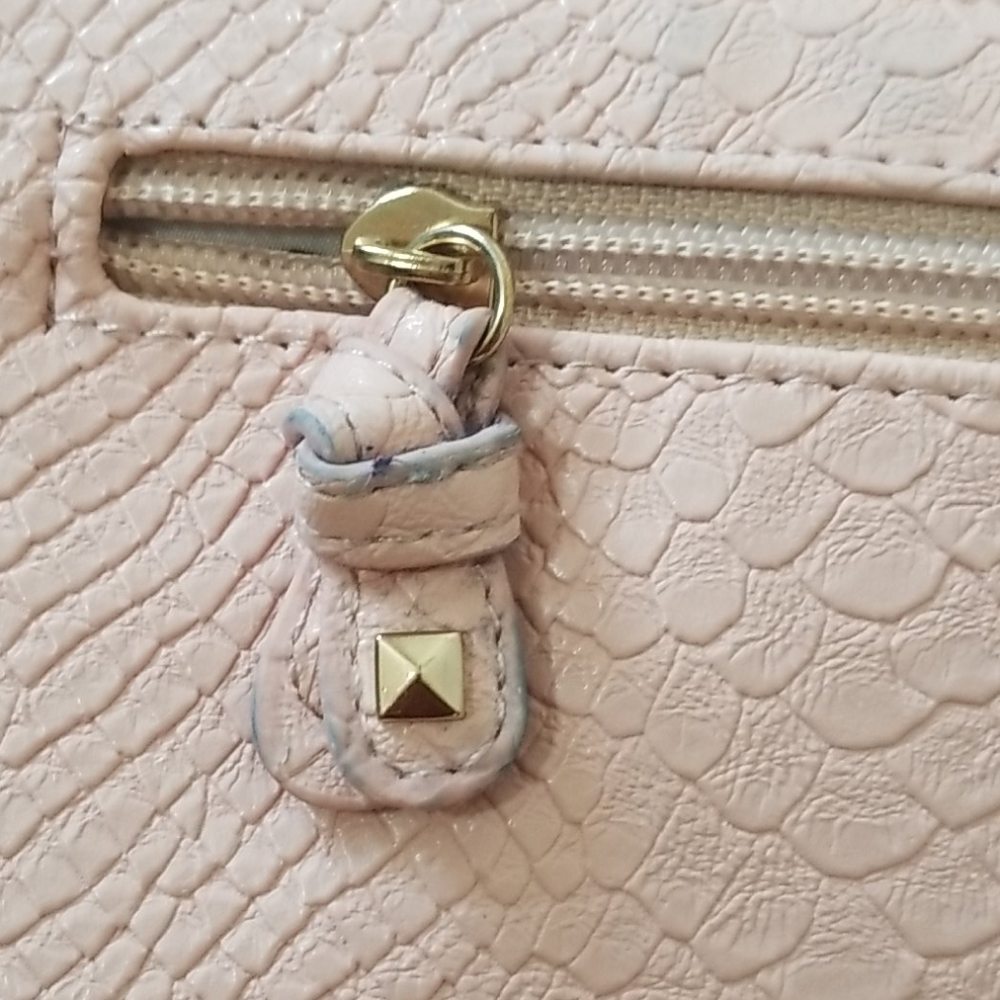Jessica Simpson Purse - Picture 9 of 9